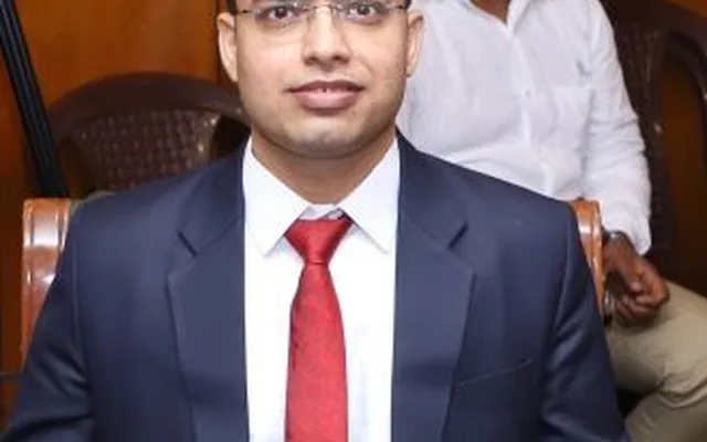 Avinash (AIR-17 CSE-22) Philosophy 319 Marks