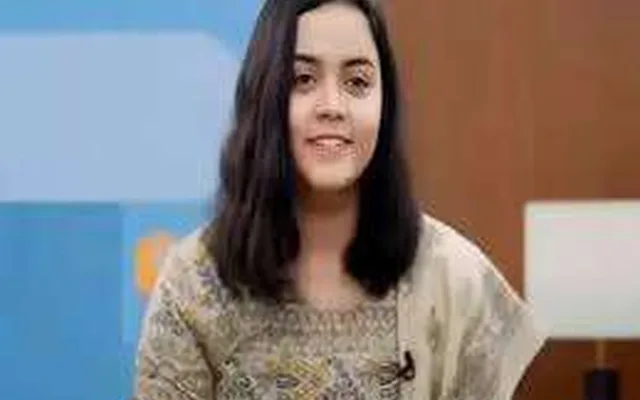 Vidushi Singh (AIR-13 CSE-22) Economics 276 Marks